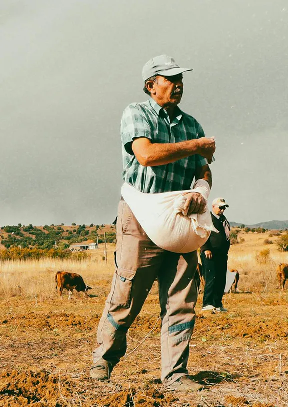 We grow fresh, organic produce using clean methods that protect nature, healthy food.